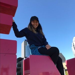 Meet your Posher, Yiyi